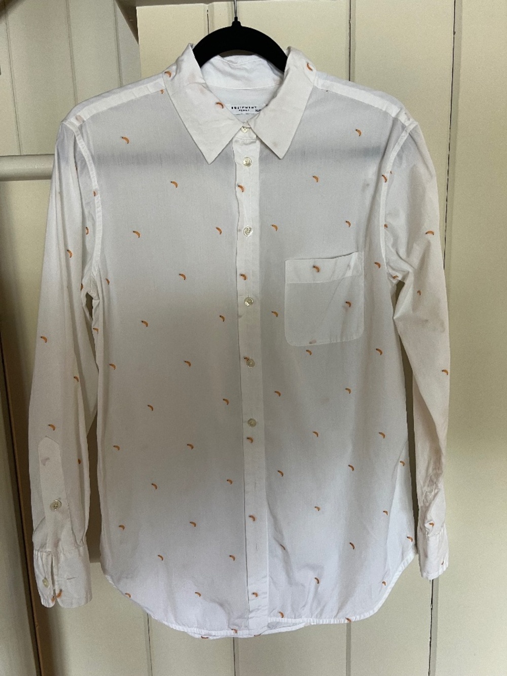 Equipment Femme Button-up featuring a subtle all-over Banana Print (XS)